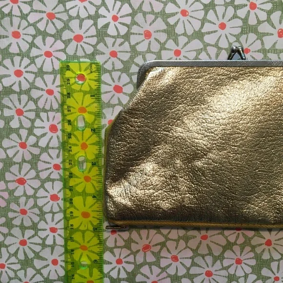 Vintage Laurel Burch Earrings & VTG Gold Purse - Picture 8 of 15